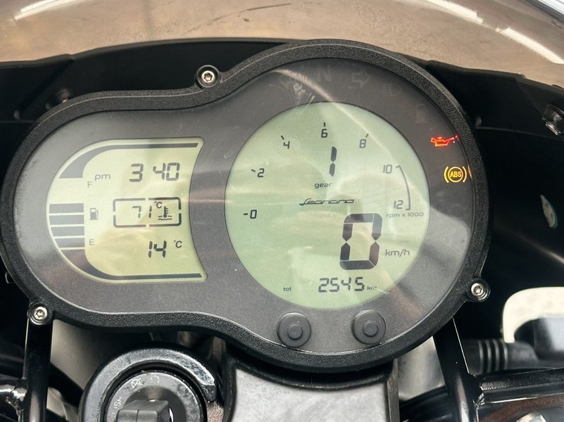 二手贝纳利幼狮 Leoncino 500