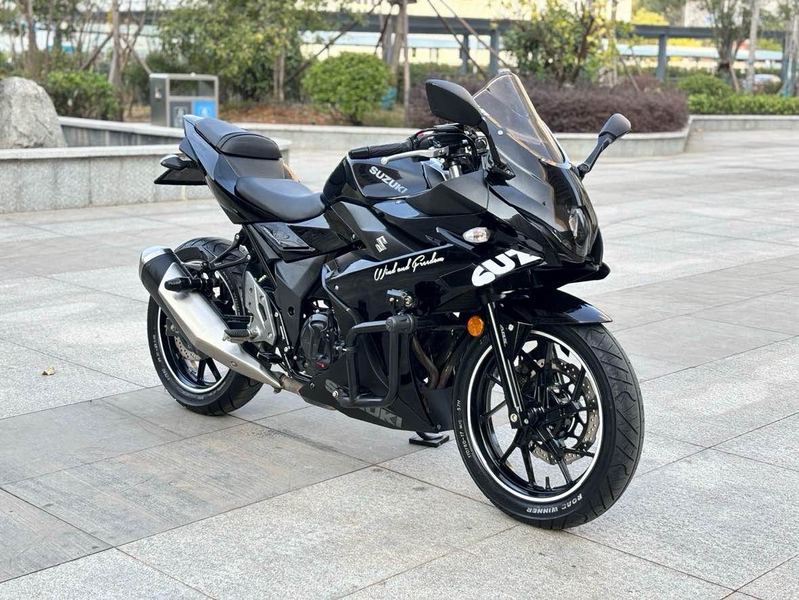 二手豪爵铃木GSX250R