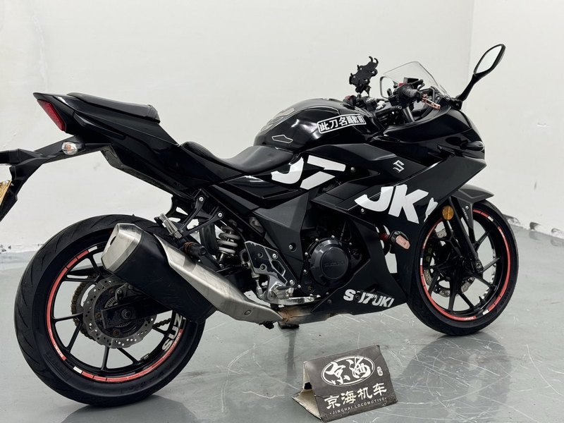 二手豪爵铃木GSX250R