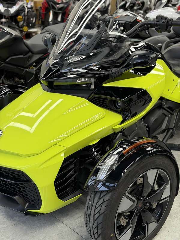 二手庞巴迪Spyder F3 