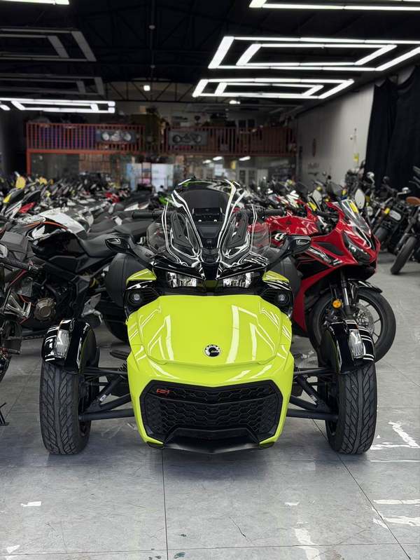 二手庞巴迪Spyder F3 