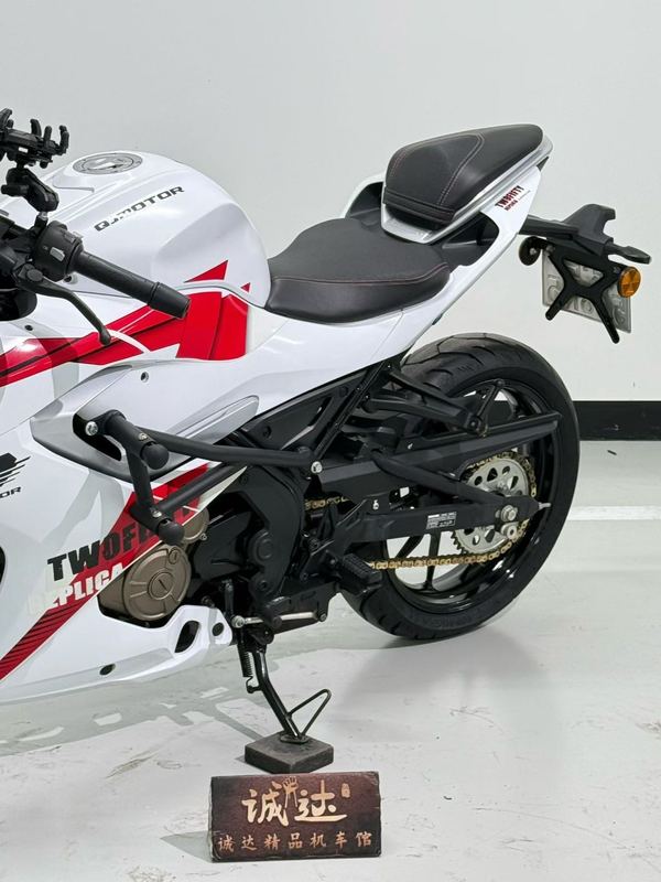二手QJMOTOR赛250