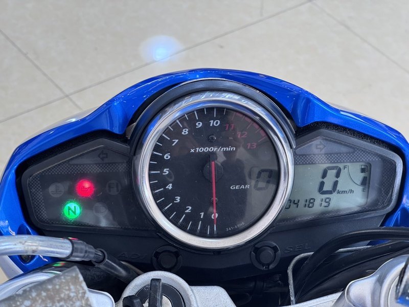 二手豪爵铃木骊驰 GW250