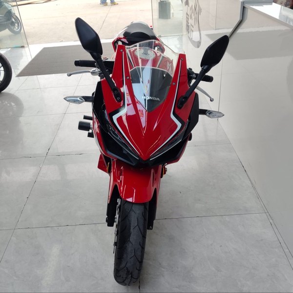 二手本田CBR400R