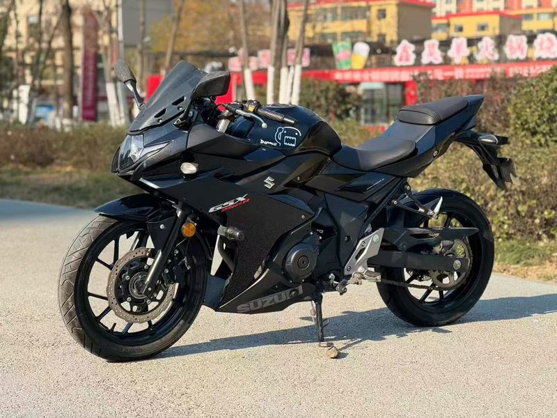二手豪爵铃木GSX250R