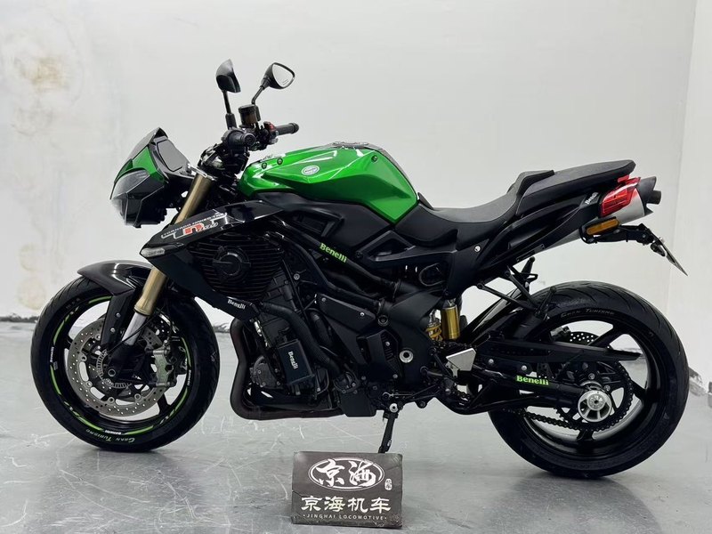 二手贝纳利TNT899