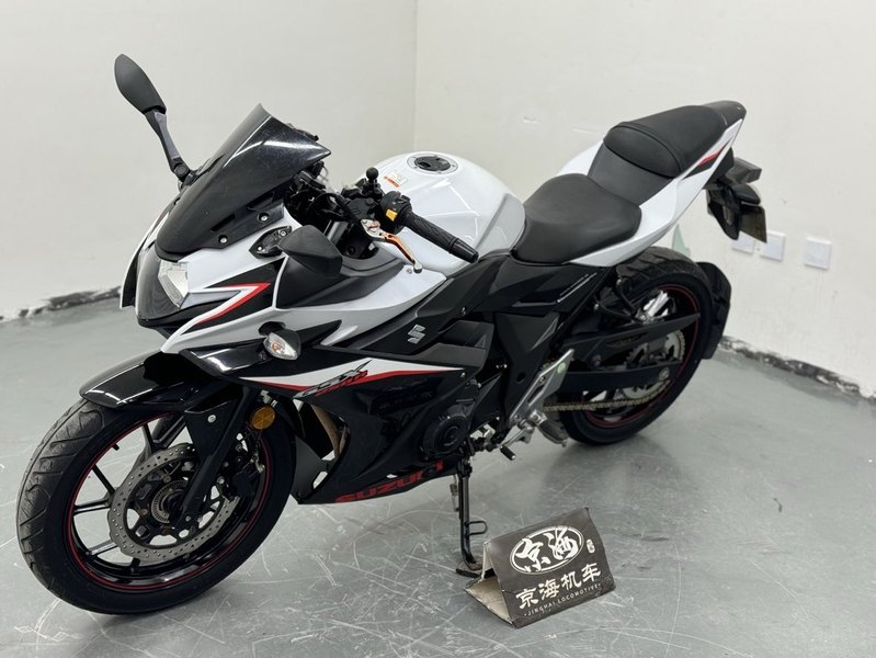 二手豪爵铃木GSX250R