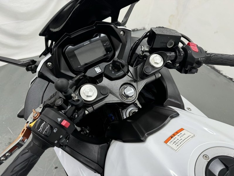 二手豪爵铃木GSX250R