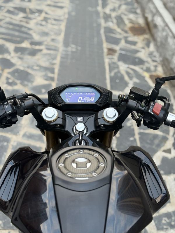 二手五羊本田CB190R 暴锋眼