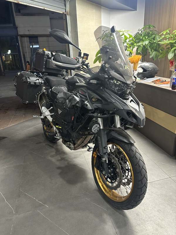 二手贝纳利TRK552