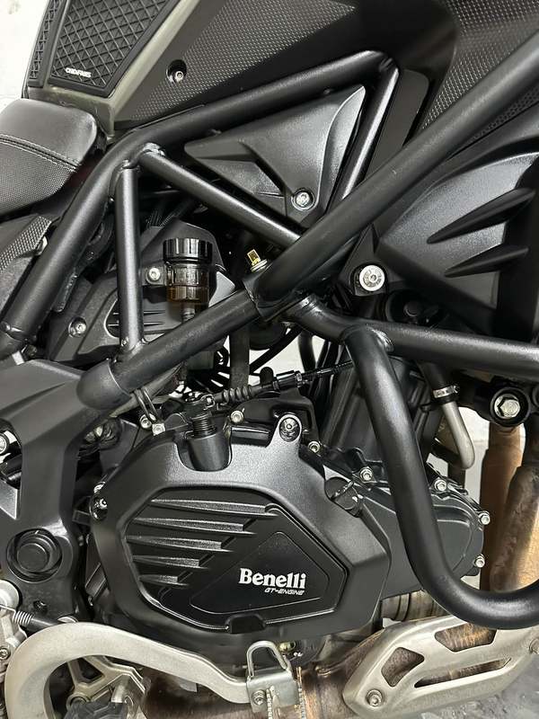 二手贝纳利金鹏 TRK502