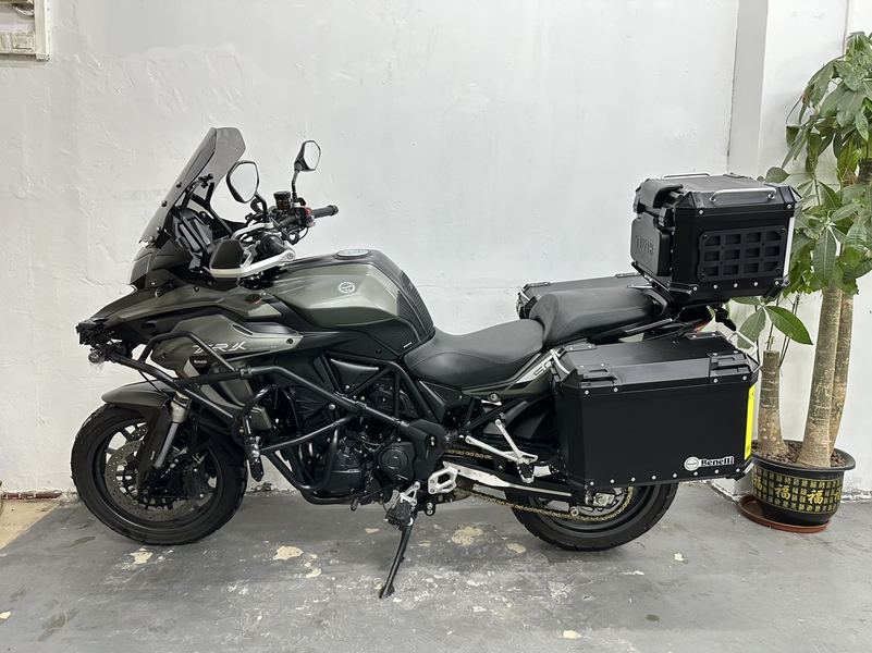 二手贝纳利金鹏 TRK502
