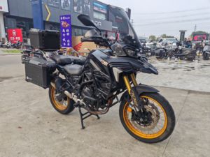 二手贝纳利TRK702