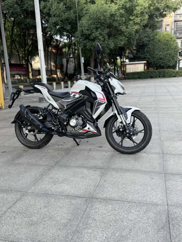 二手贝纳利小迅龙 BN150S