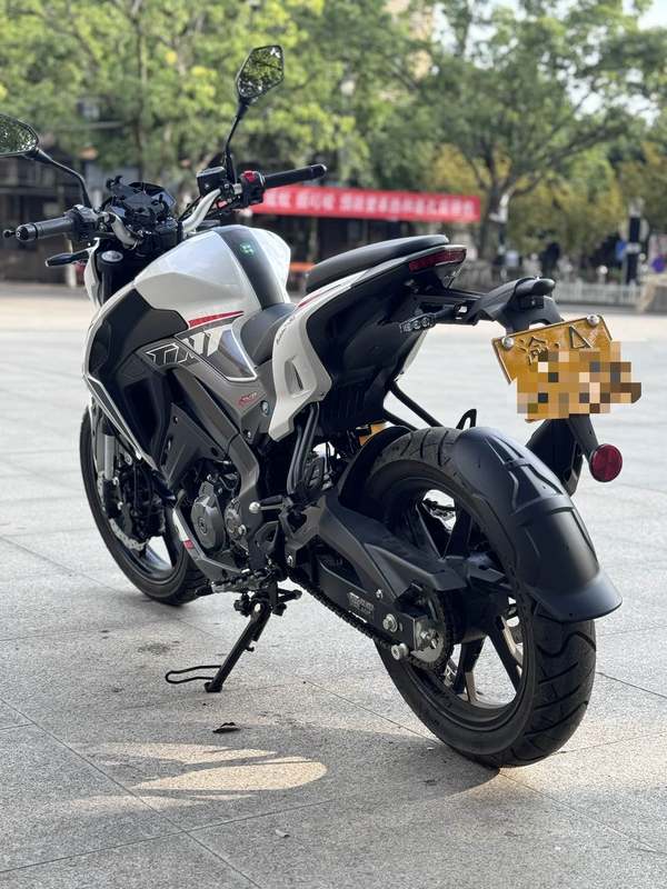 二手贝纳利小迅龙 BN150S