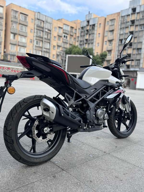 二手贝纳利红宝龙 TNT150i