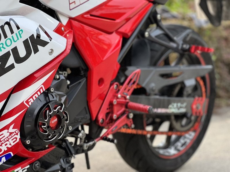 二手豪爵铃木GSX250R