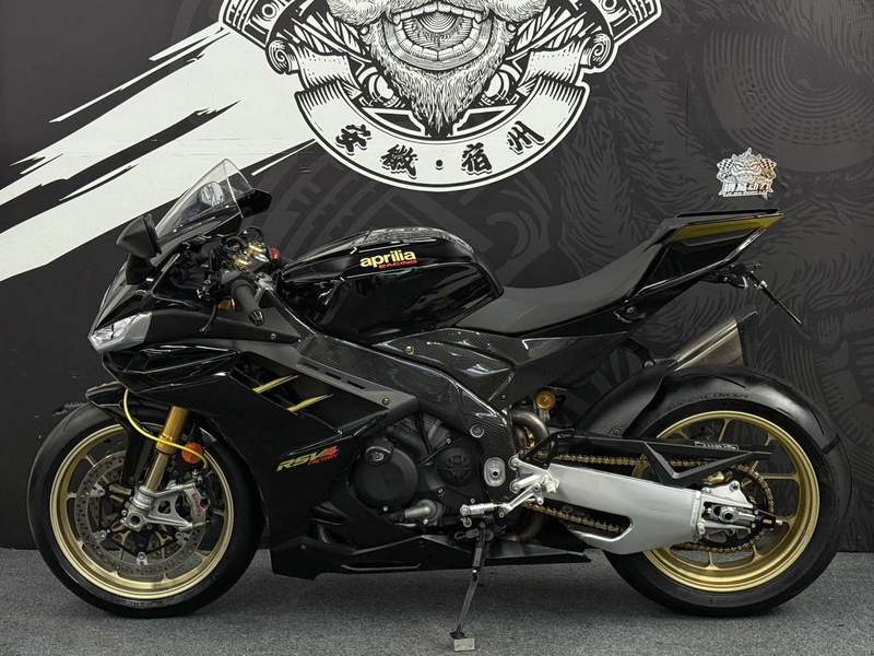 二手阿普利亚RSV4