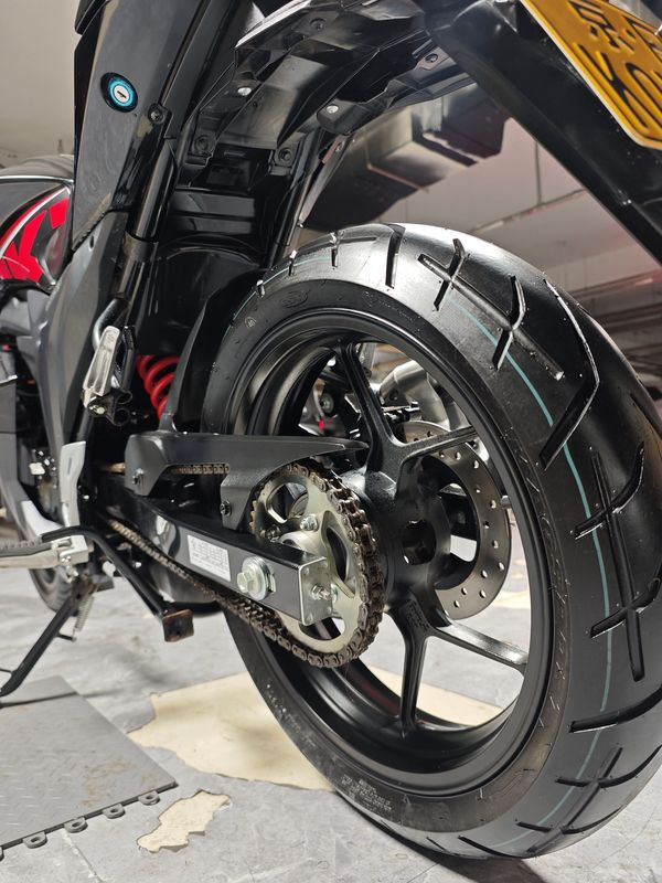 二手济南铃木极客飒 Gixxer 155