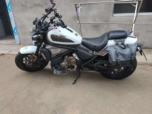 二手QJMOTOR闪700