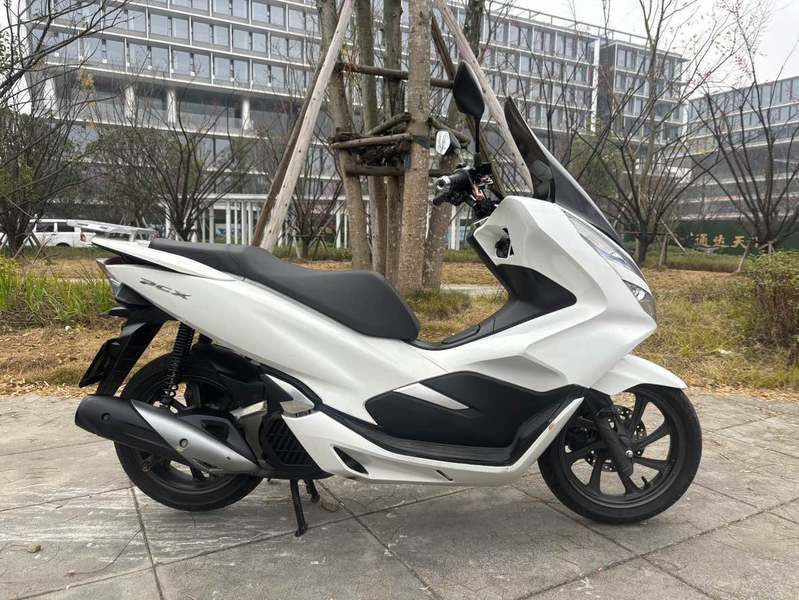 二手五羊本田PCX