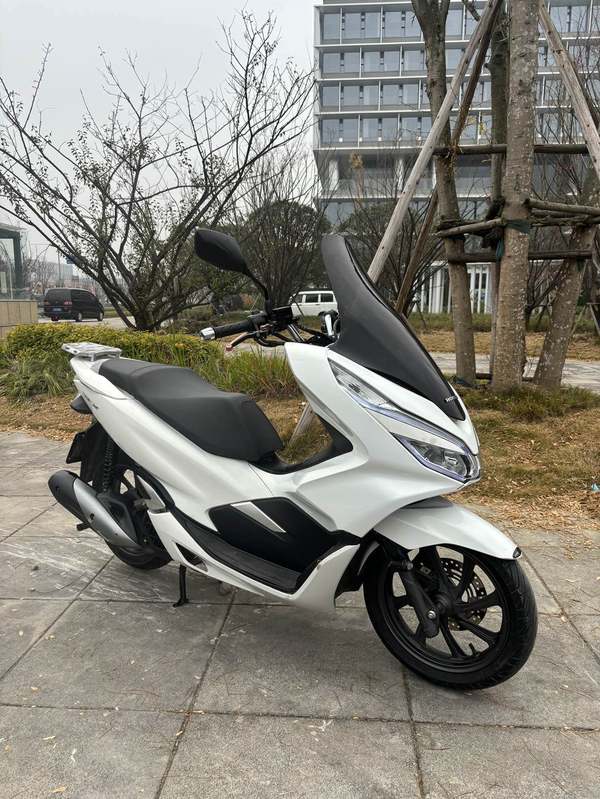 二手五羊本田PCX