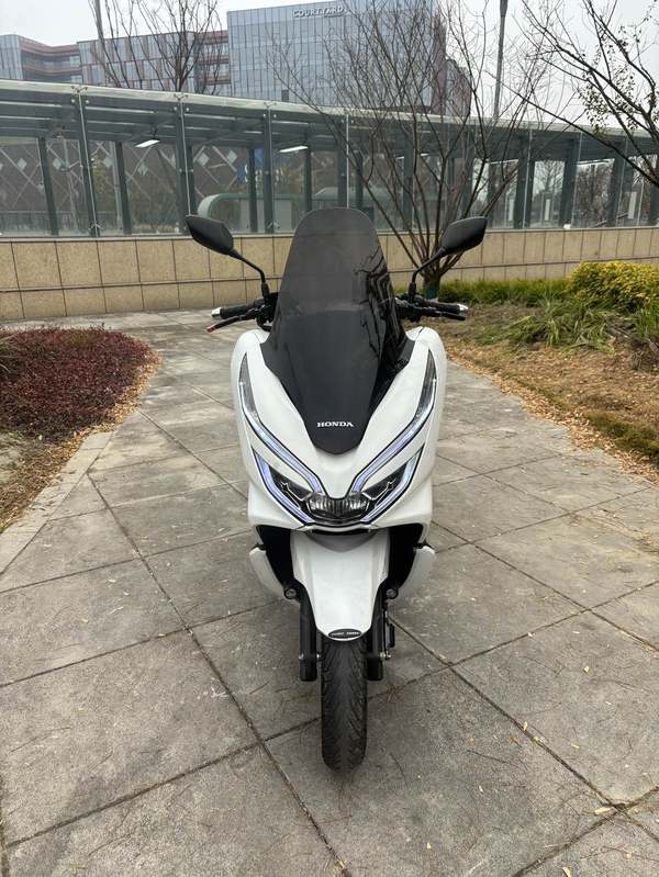 二手五羊本田PCX