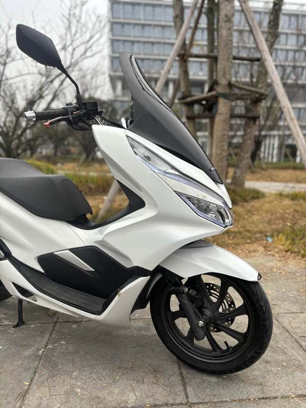 二手五羊本田PCX