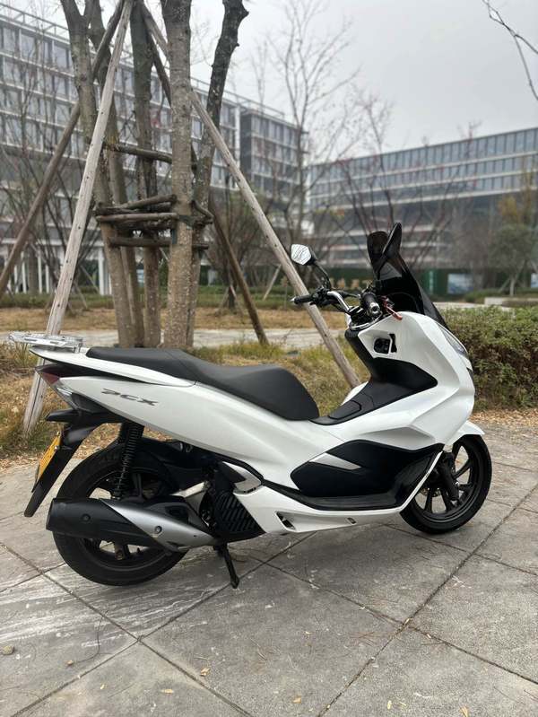 二手五羊本田PCX