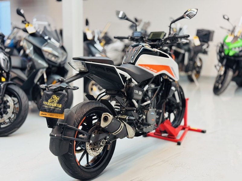 二手KTMR2R390 Duke