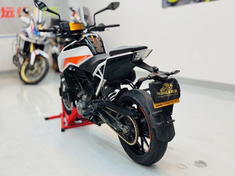 二手KTMR2R390 Duke