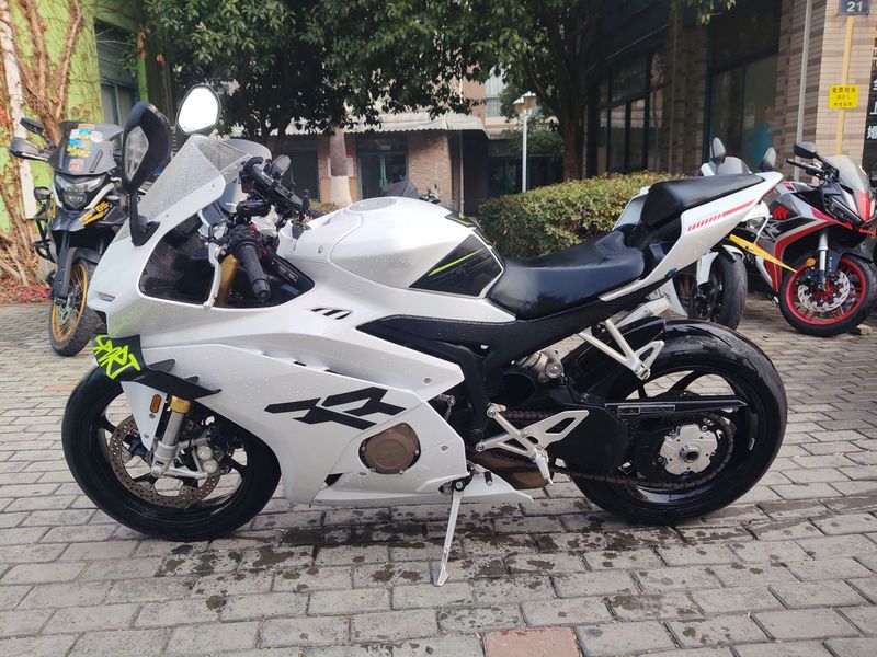 二手张雪机车500RR