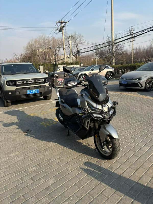 二手三阳哈士奇 Husky ADV150