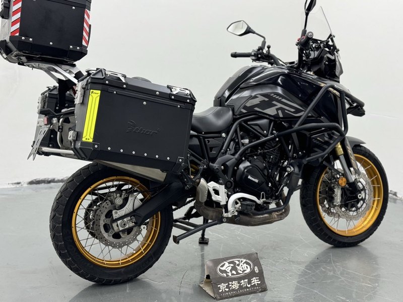 二手贝纳利TRK702