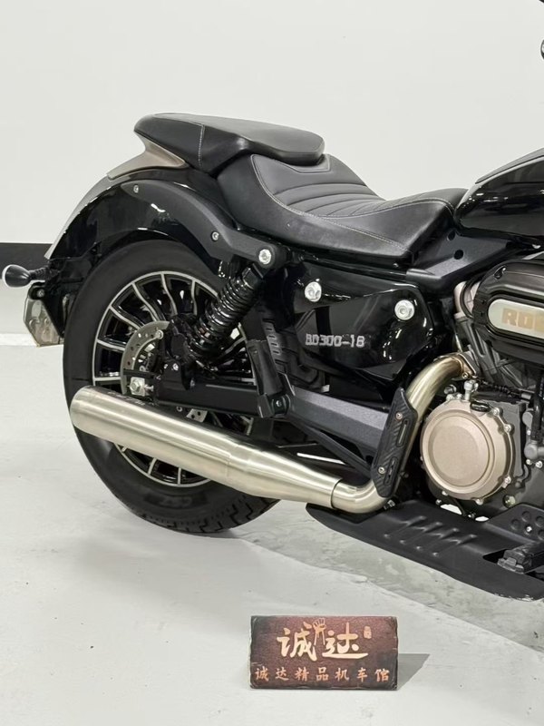 二手奔达Rock300 灰石