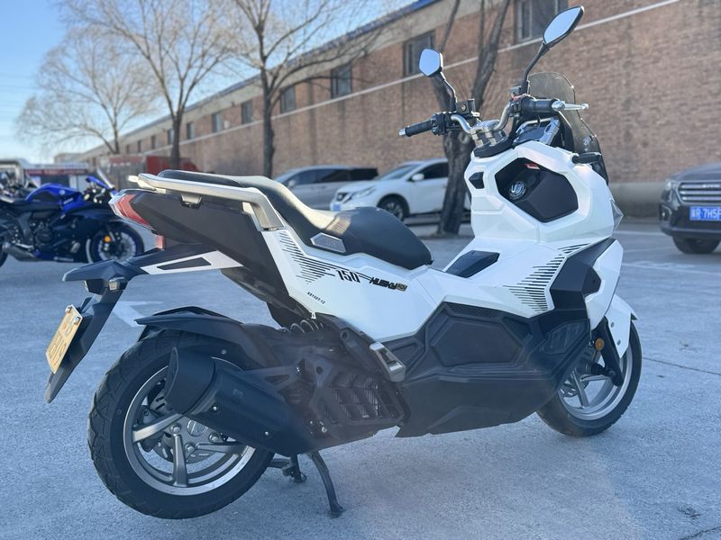 二手三阳哈士奇 Husky ADV150