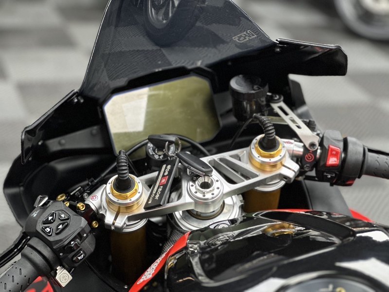 二手阿普利亚RSV4