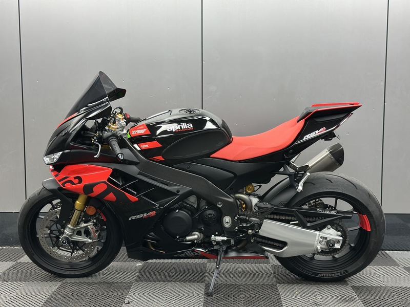 二手阿普利亚RSV4