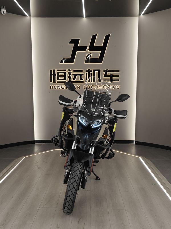 二手贝纳利TRK552