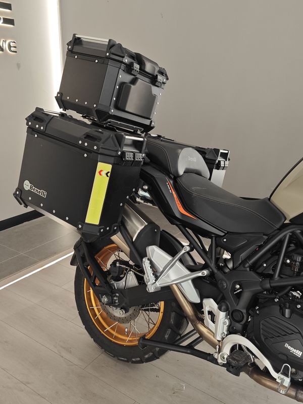 二手贝纳利TRK552