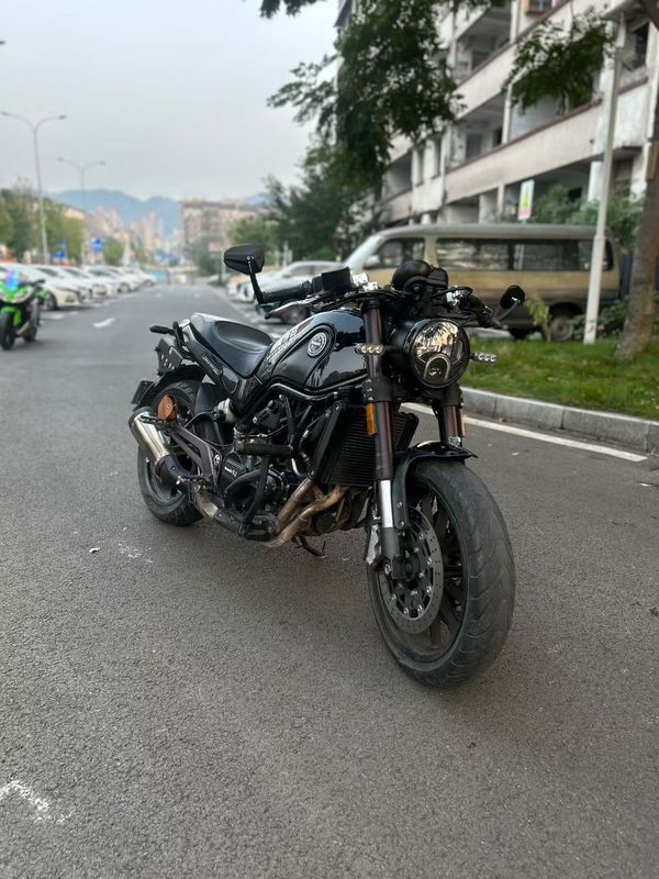 二手贝纳利幼狮 Leoncino 500