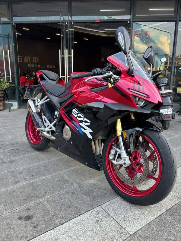 二手张雪机车500RR