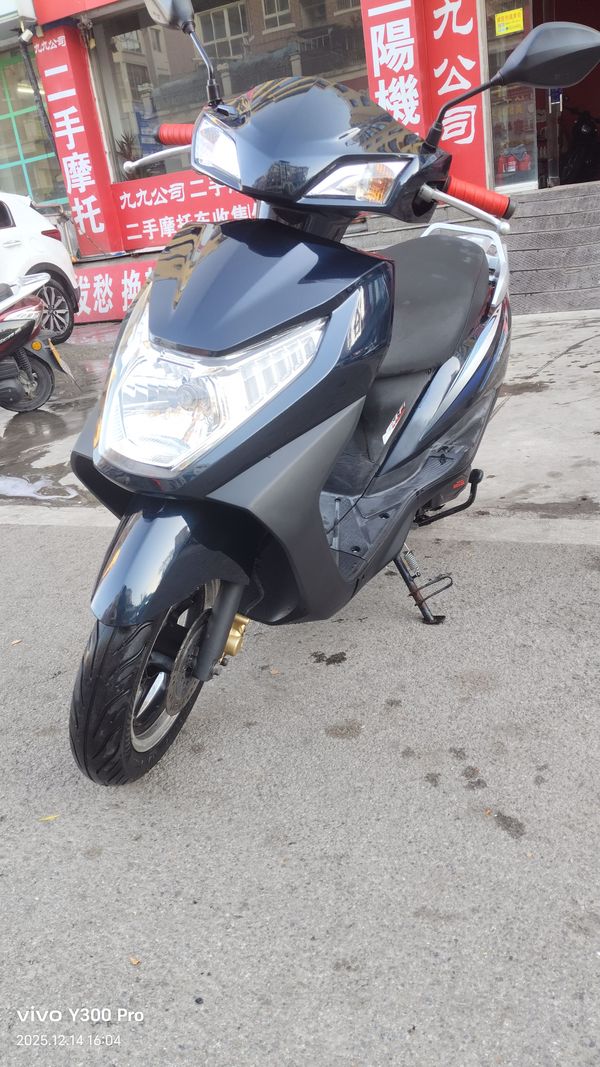 二手五羊本田Cruising 御鲨125