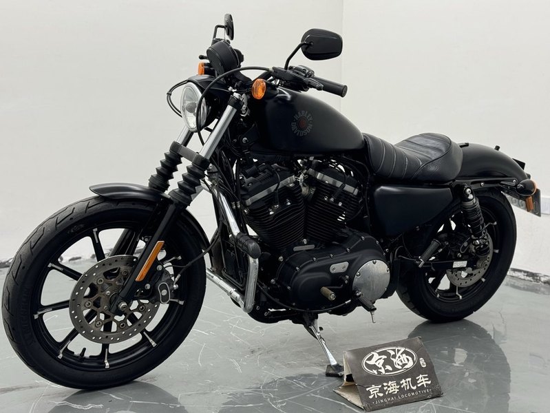 二手哈雷戴维森Iron883 硬汉
