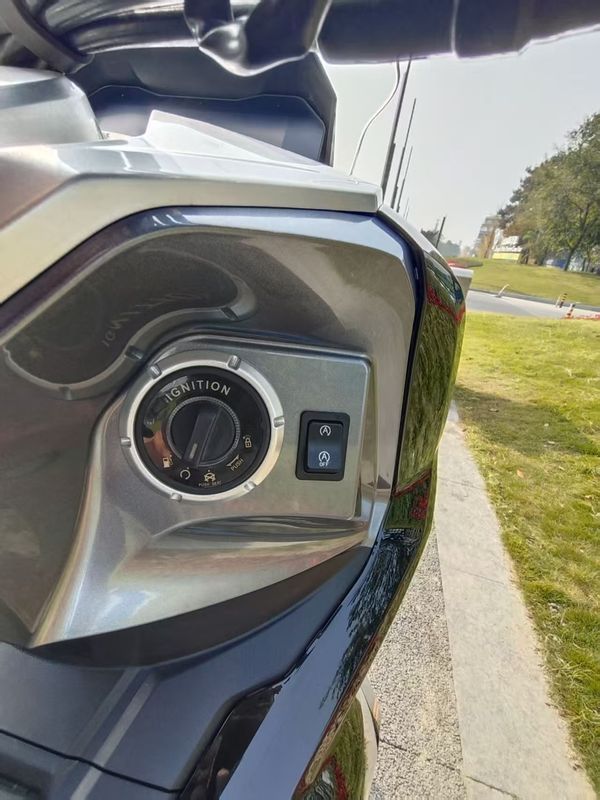 二手大阳V锐 ADV150