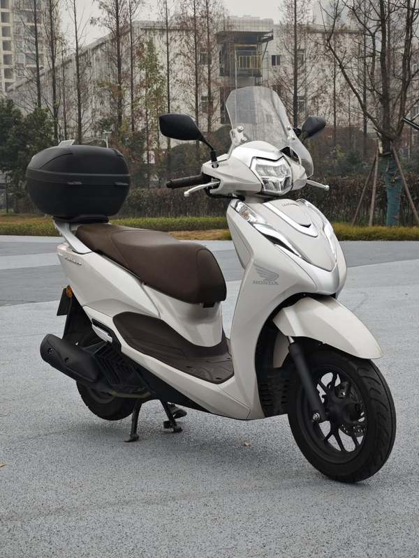 二手五羊本田Lead125