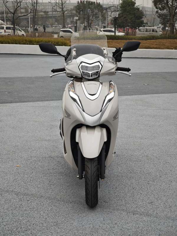 二手五羊本田Lead125