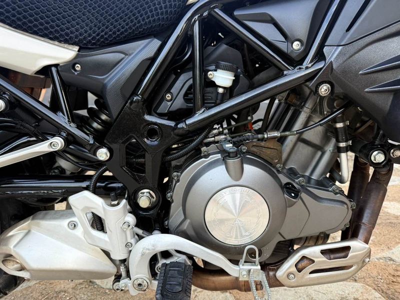 二手贝纳利金鹏 TRK502