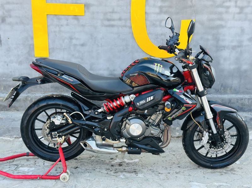 二手贝纳利蓝宝龙 BN302S