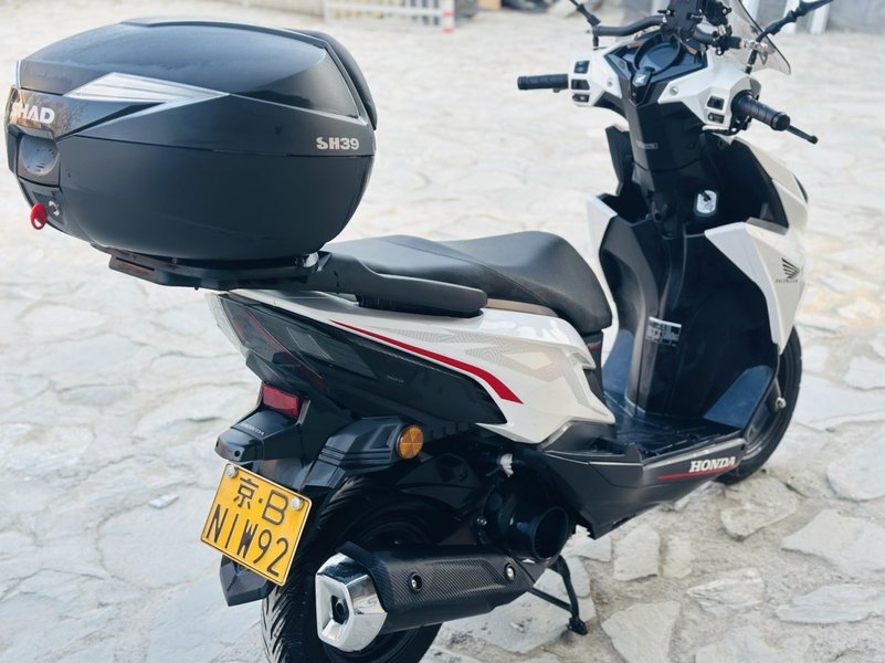 二手新大洲本田裂行 RX125Fi